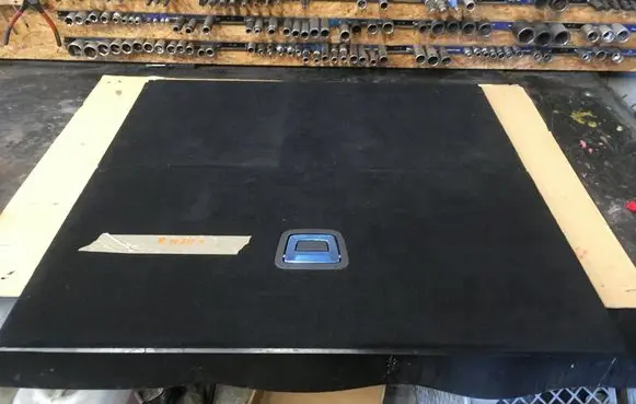 Mercedes-Benz E W212 Trunk/boot floor carpet liner A2126800002
