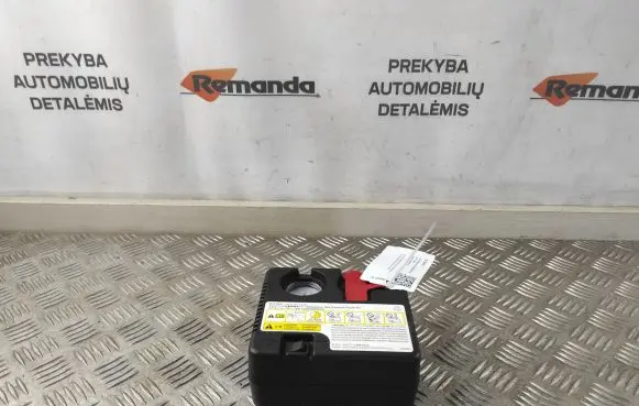 Toyota Prius (XW50) Tire air pump compressor 