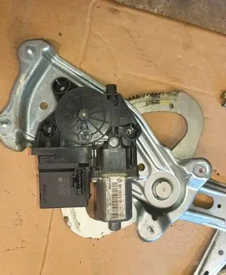 Renault Scenic III - Grand scenic III Rear window lifting mechanism without motor 827200006r 966415102 807302741r