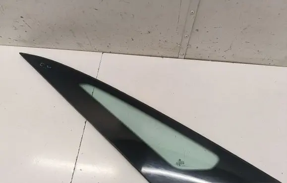 Volkswagen Multivan T7 Front triangle window/glass 43R011605