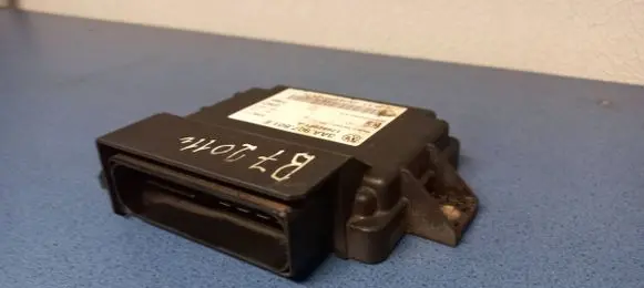 Volkswagen PASSAT B7 Hand brake control module 3AA907801E 17982901A GN00170324H