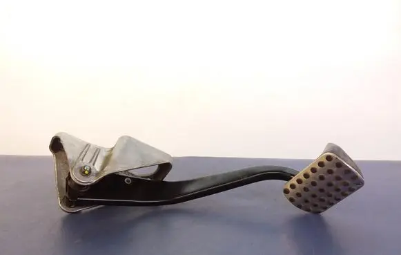 Mercedes-Benz R W251 Accelerator throttle pedal A2512900601