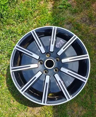 Porsche Taycan 9J1 R20 alloy rim 9J1601025E 9JX20H2HT54