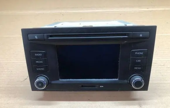 Seat Leon (5F) Radio/CD/DVD/GPS head unit 5F0035869A 308410355 LAC9313SE