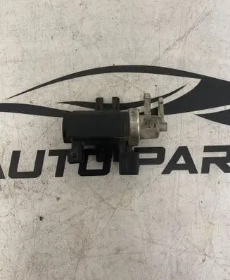 Volvo XC90 Turbo solenoid valve 72190329 10T139 30637251