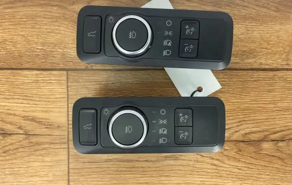 Ford Escape IV Light switch M1PT-13D061-DCW