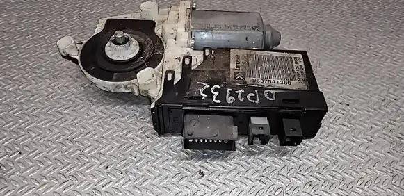 Citroen C5 Front door window regulator motor 9637541380