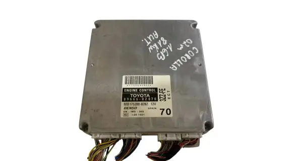Toyota Corolla E120 E130 Engine control unit/module 8966602070 MB1752008282