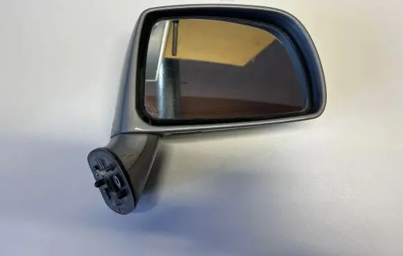 Hyundai Trajet Front door electric wing mirror