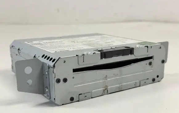 Cadillac Escalade IV Navigation unit CD/DVD player 84409478