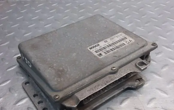 Opel Sintra Engine control unit/module 90505778 0261203548