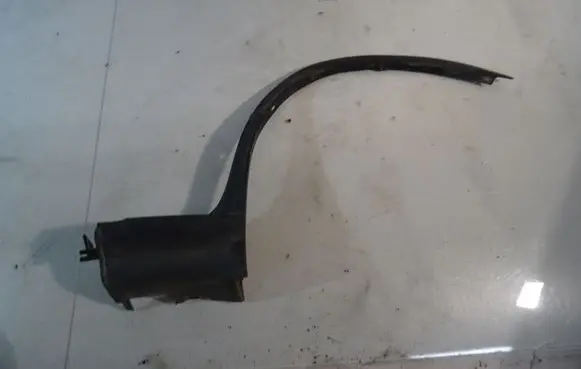 Front arch trim