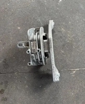 Audi A3 S3 8V Engine mount bracket 5Q0199262S