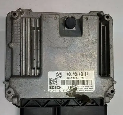 Volkswagen Golf V Engine control unit/module 03C906056DP 0261S02359 MED9510
