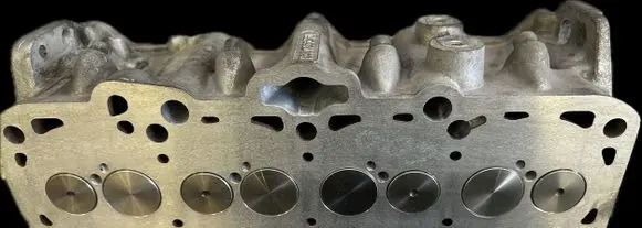 Volkswagen Typ3 Engine head 038103373E 038103351B