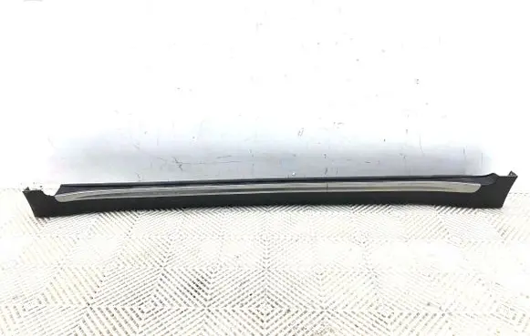 KIA Sportage Front sill (body part) 