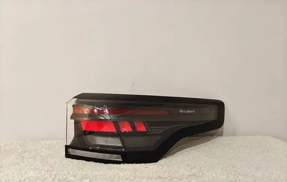 Volkswagen Tiguan Rear/tail lights 571945208A 82470201