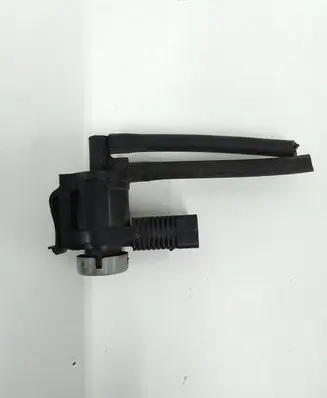 Skoda Octavia Mk2 (1Z) Turbo solenoid valve 1K0906283A