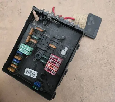 Audi A4 S4 B7 8E 8H Fuse module 1k0937125a 017181281 017181301