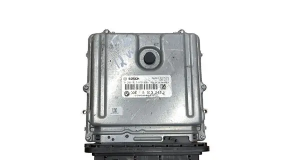 BMW 5 F10 F11 Engine control unit/module 0281017679 8513242 030224543