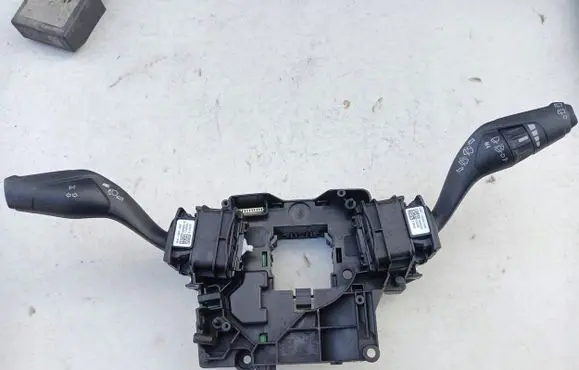 Ford Galaxy Tailgate/trunk/boot open switch FT4T14B522