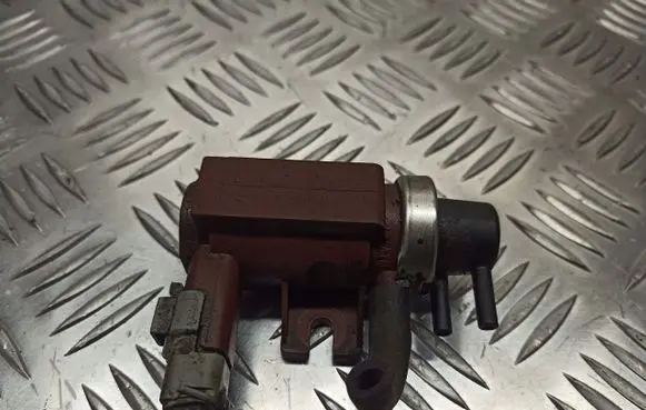 Ford C-MAX I Valve vacuum 96.525.701.80