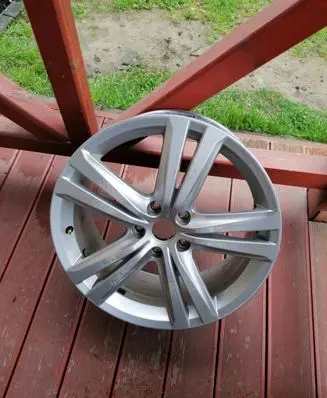 Seat Leon (5F) R18 alloy rim 