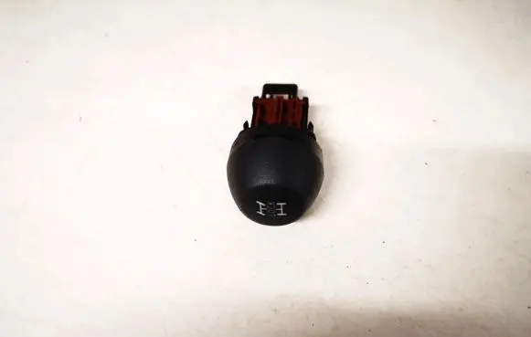 Traction control (ASR) switch
