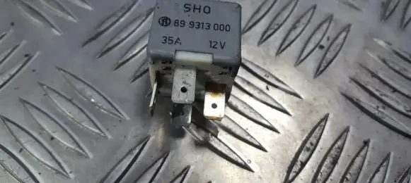 Volkswagen PASSAT B5 Other relay 8d0951253a 899313000373