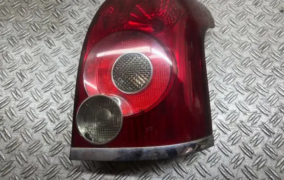 Toyota Avensis T250 Rear/tail lights