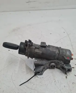 Volkswagen PASSAT B5 Ignition lock 4B0905851