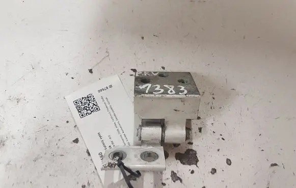 Citroen Berlingo Front door upper hinge
