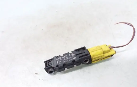Audi A3 S3 A3 Sportback 8P Airbag deployment crash/impact sensor 8E0959651A