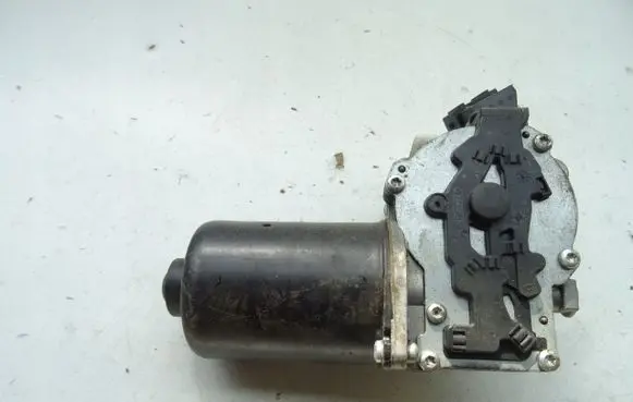 Volvo V70 Wiper motor
