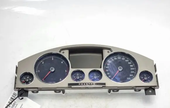 Volkswagen Phaeton Speedometer (instrument cluster) 3D0920886C