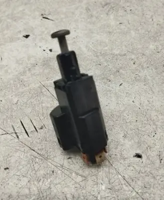 Opel Zafira A Brake pedal sensor switch 09175172 09132299 09175185
