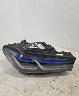 BMW M5 F90 Headlight/headlamp 9879640 23314102