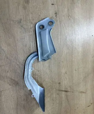 Ford Escape III Engine bonnet/hood hinges GJ54A16800AA BF56A