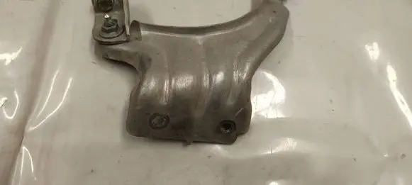 Cupra Leon Muffler mount bracket/holder 5Q0253249G