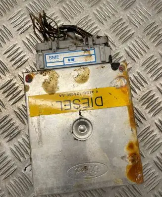 Ford Scorpio Engine control unit/module 43002006f