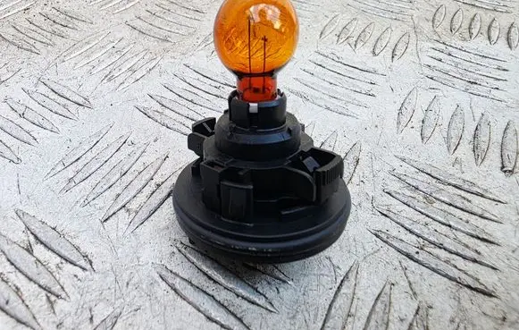 Fiat 500 Abarth Headlight/headlamp bulb 1300610092