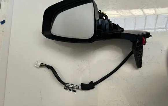 Tesla Model X Front door electric wing mirror 1035182