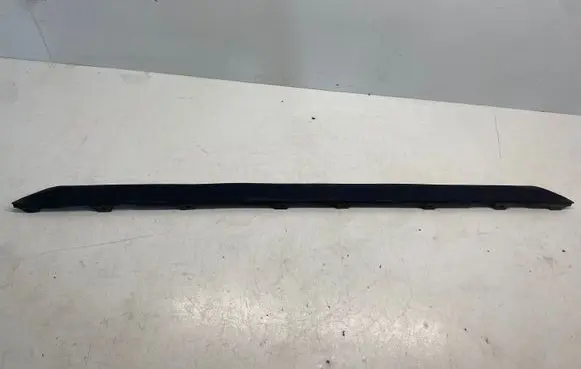 Toyota Auris E180 Front bumper lip 7687702150