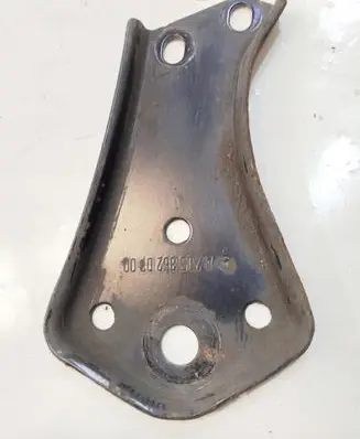 Mercedes-Benz C W205 Radiator mount bracket 