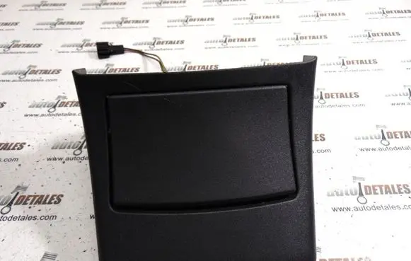 Mercedes-Benz E W211 Ashtray (rear) A2116800450
