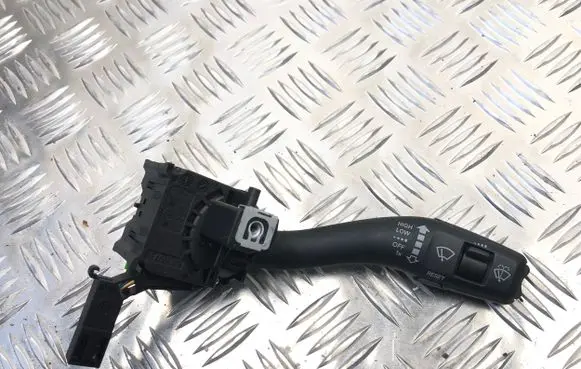 Audi TT TTS Mk2 Wiper control stalk 8P0953519G