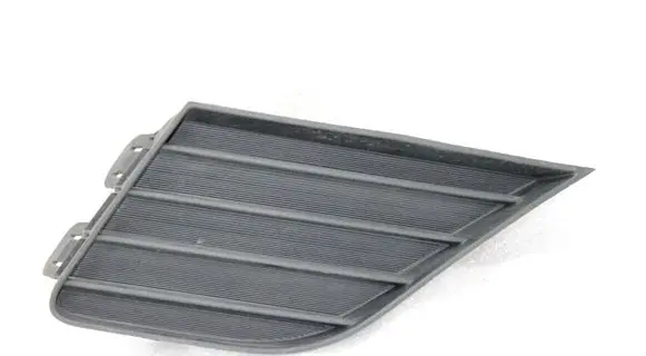 Toyota Avensis T270 Front bumper lower grill 5312705010