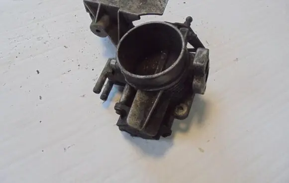 Opel Sintra Throttle valve