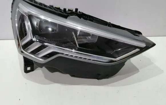 Audi Q3 F3 Headlight/headlamp