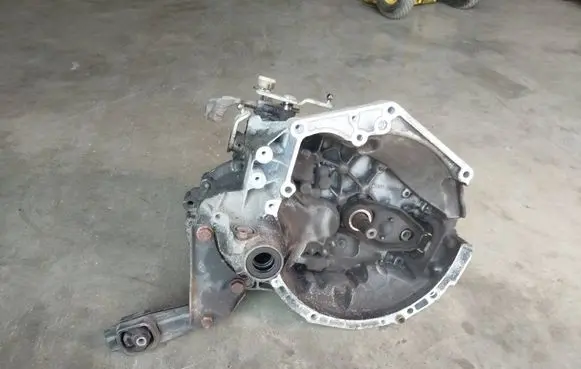 Peugeot 207 Manual 5 speed gearbox 20291141 96802781